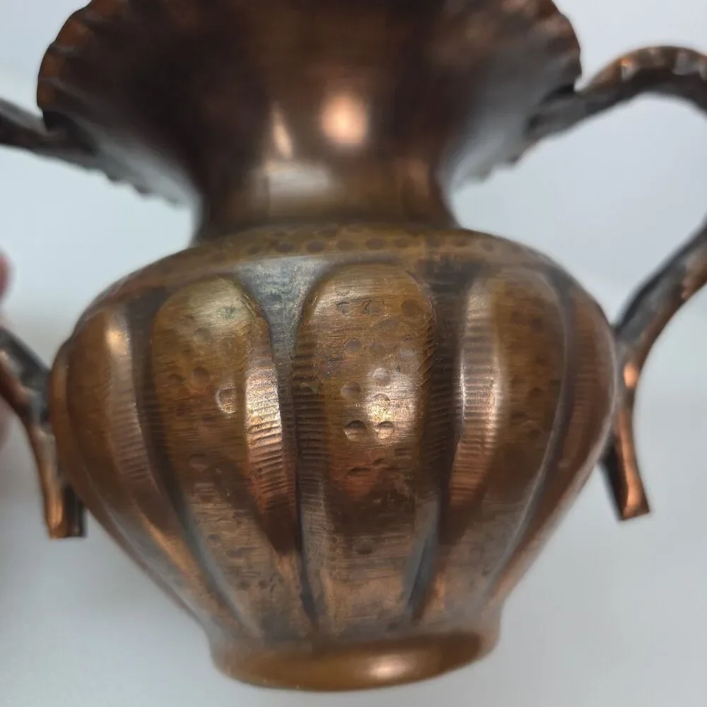 VTG Hammered Copper Vase Urn Double Handle Scalloped Rim Handmade 99.5% Boho MCM